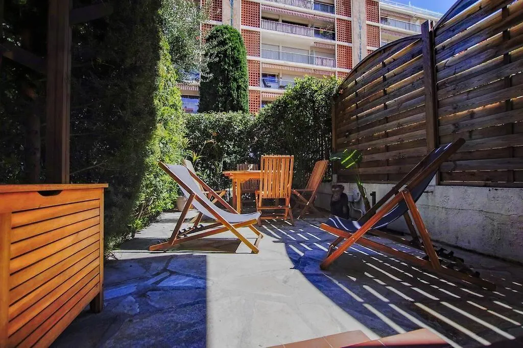 French Riviera: Seafront Apt & Pool Near Monaco Roquebrune-Cap-Martin France