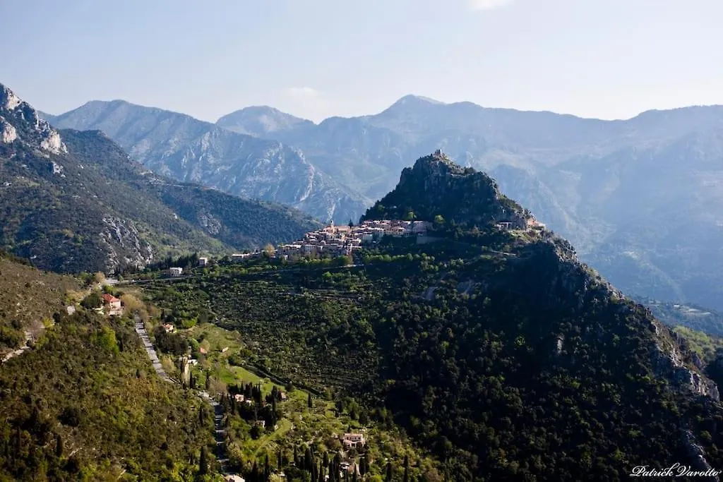 French Riviera: Seafront Apt & Pool Near Monaco Roquebrune-Cap-Martin