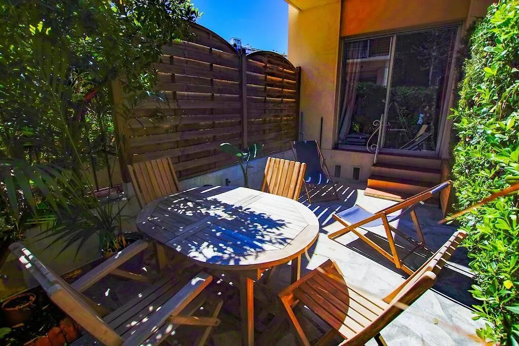 French Riviera: Seafront Apt & Pool Near Monaco Roquebrune-Cap-Martin Apartment
